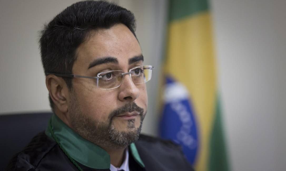Evangélico, o juiz Marcelo Bretas pode ocupar uma cadeira como ministro no STF