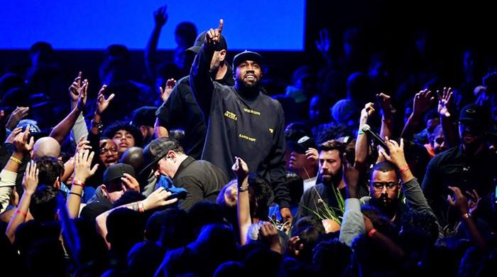 Mais de 2000 pessoas se entregam a Jesus durante lançamento do álbum de Kanye West