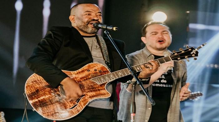 Live histórica marca o reencontro de Davi Sacer e o Ministério Trazendo a Arca