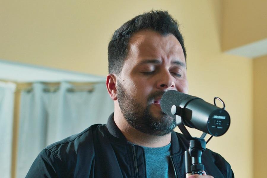 Klebson Kollins lança o videoclipe da primeira canção da série “Em Casa”, pela Carv Music