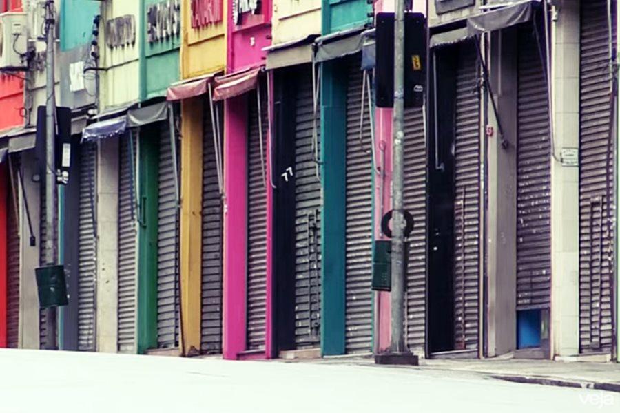 Cultos proibidos e toque de recolher em fase emergencial em São Paulo