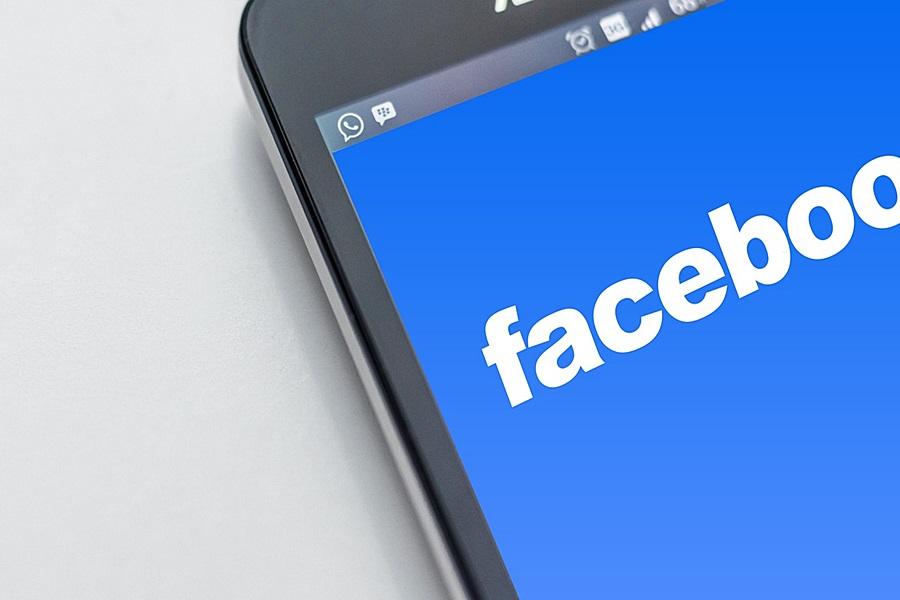 Facebook disponibiliza opção de “mensagem de oração” para conectar fiéis nos EUA
