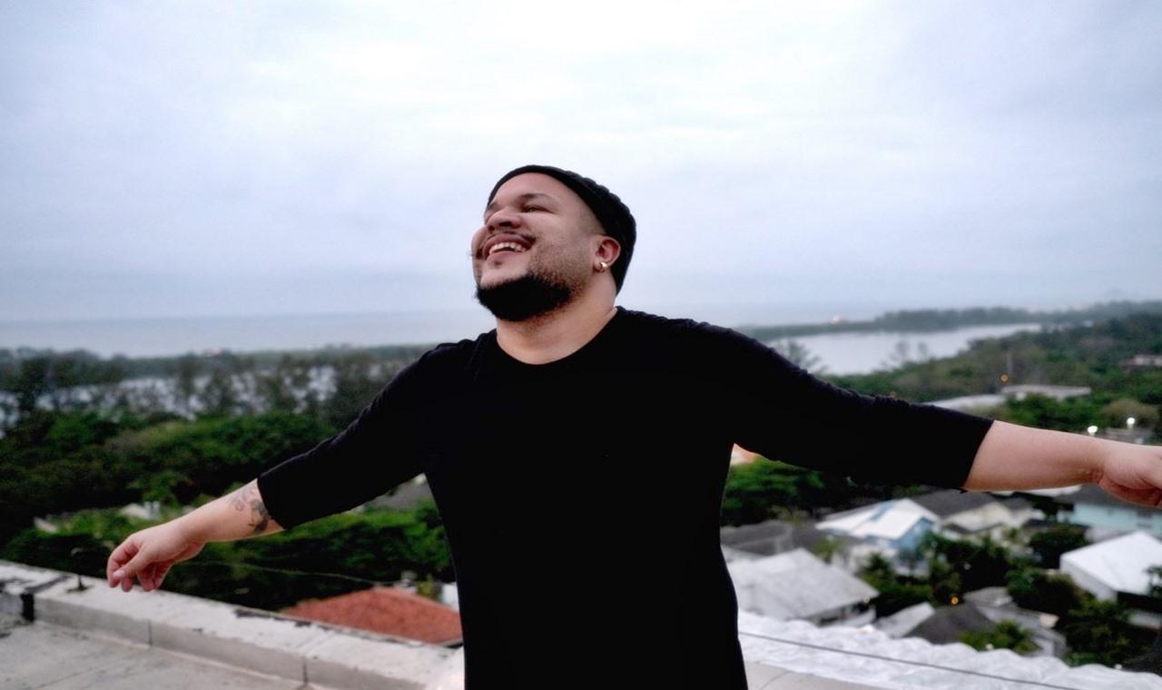 Filipe Carmet canta uma mensagem de esperança no novo single 