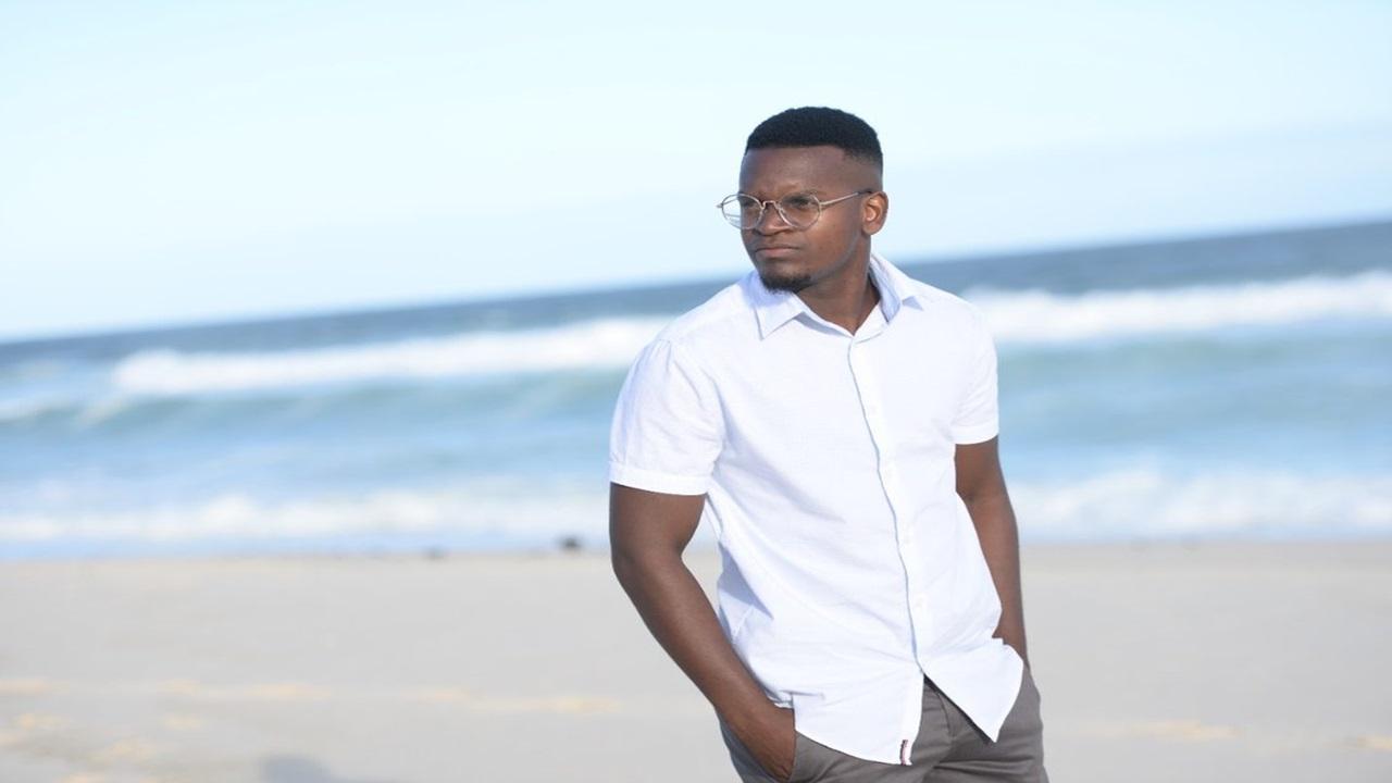 Thiago Delfim apresenta sua nova canção: “Tens Meu Mundo”