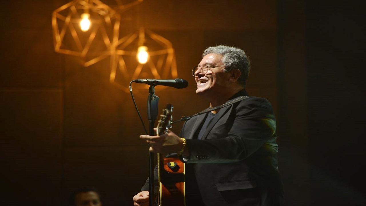 Nani Azevedo lança a canção e o clipe 