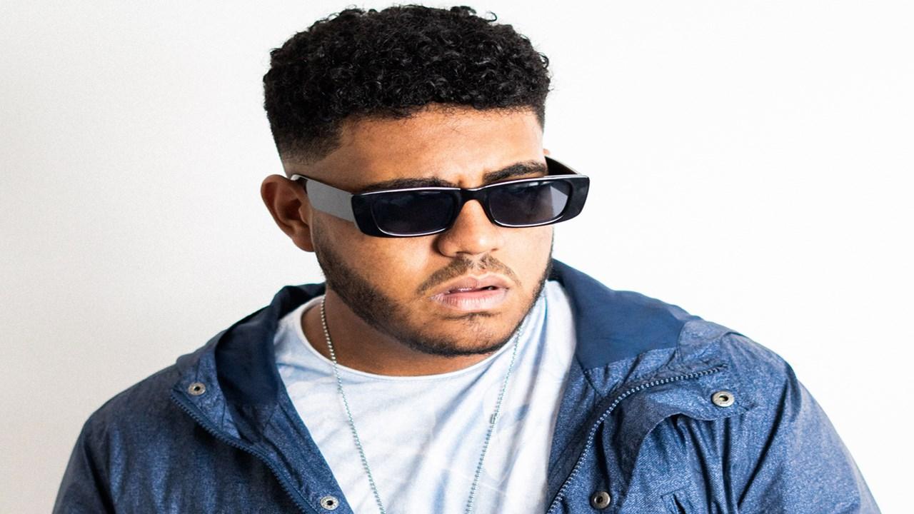 Silas Magalhães lança o álbum 