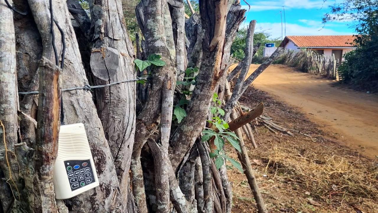 RTM distribui aparelhos de rádio em comunidades de sertanejos e de quilombolas da BA e de GO