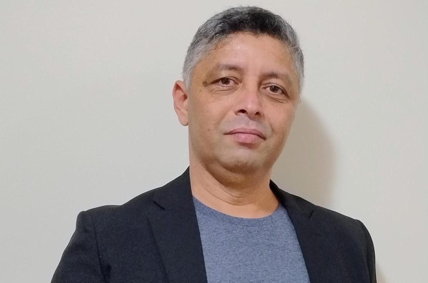 Na contramão dos divórcios, Especialista lança o livro “Família debaixo da bênção”