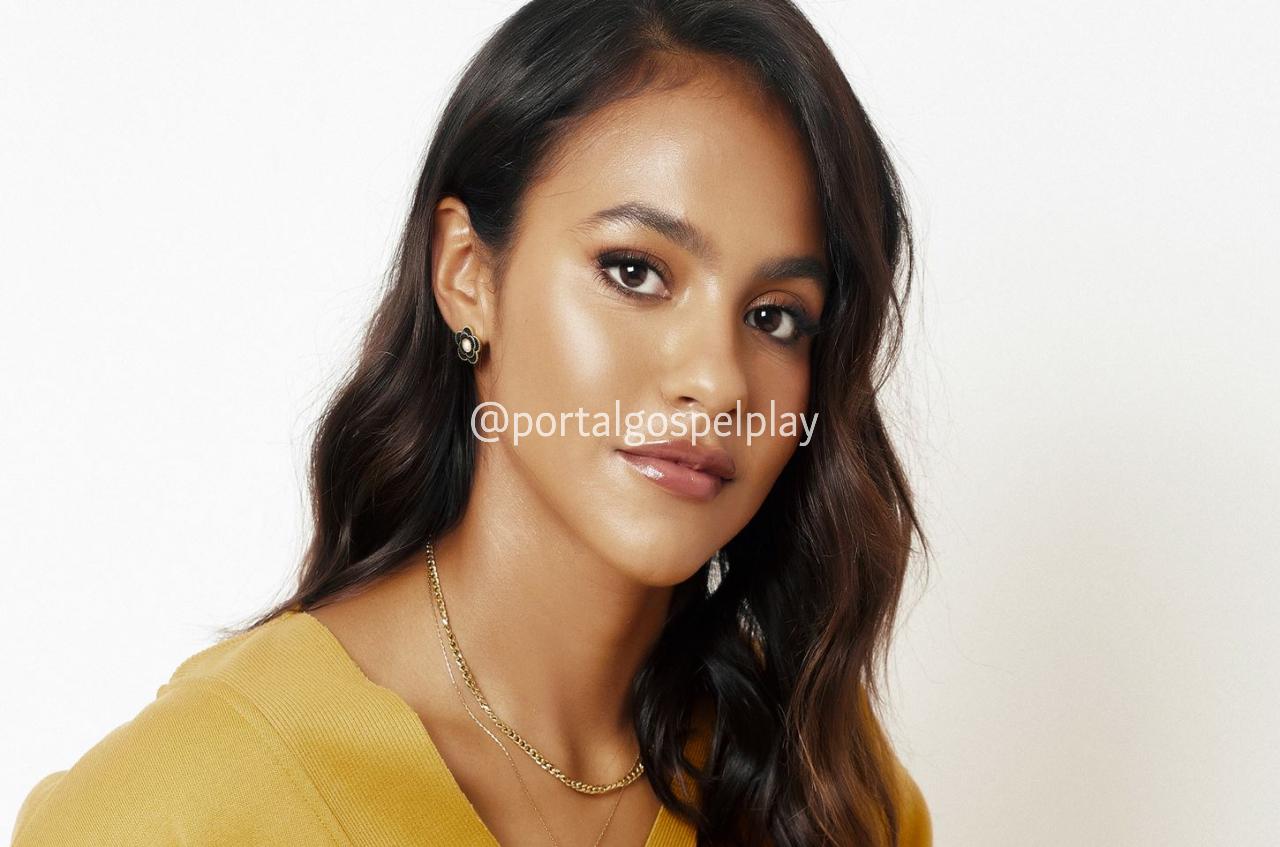 Primeiro álbum de Julia Vitória traz releituras que fizeram parte de sua caminhada com Cristo