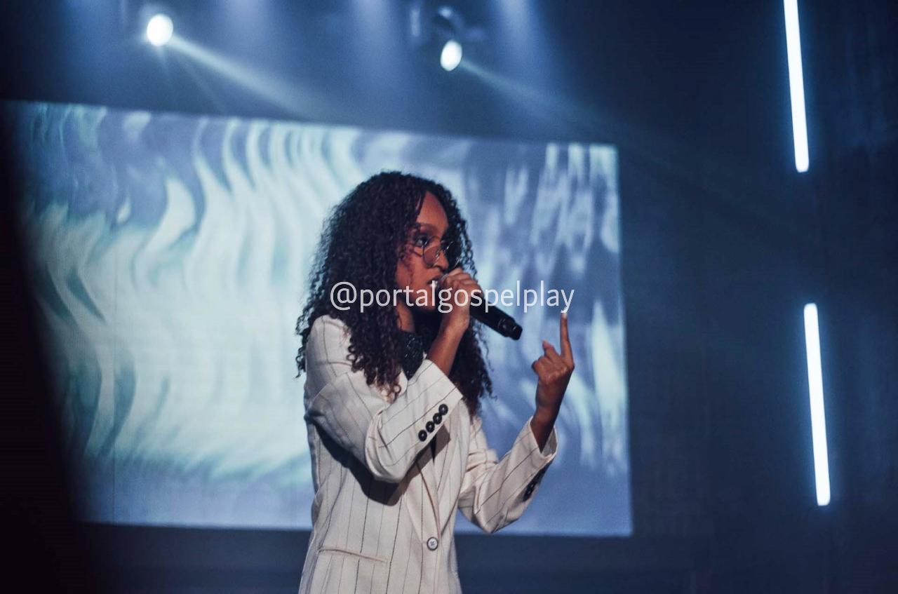 Pâmela Oliveira declara o cuidado de Deus na canção “Eu Vejo, Eu Sinto, Eu Cuido”