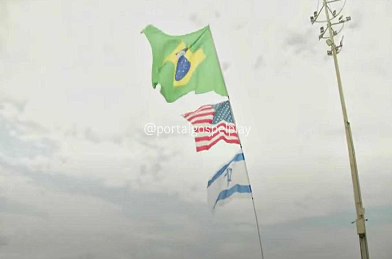 Em ato por anistia a condenados do 8/1, Bolsonaro se une a aliados, governadores, deputados e senadores