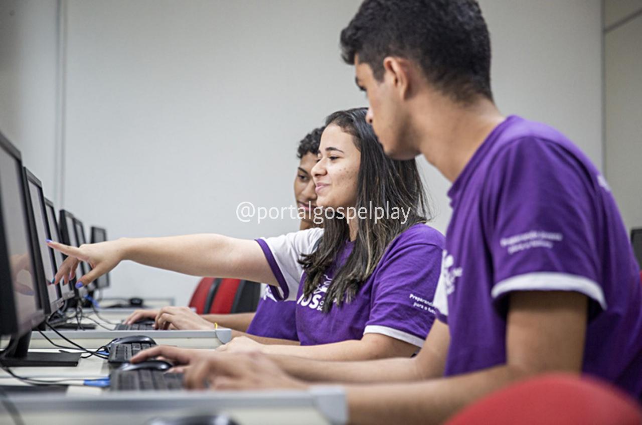 Formação cidadã abre oportunidades para jovens acessar benefícios e direitos que desconheciam