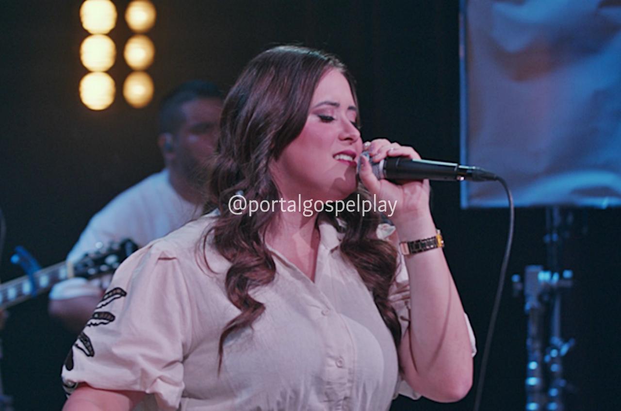 Aline Tavares lança a canção autoral “Acredito Na Minha Geração”