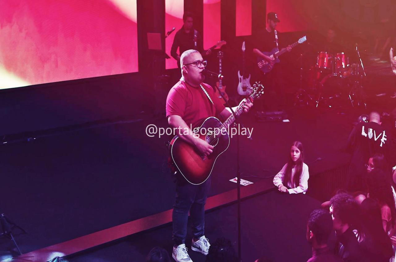 Douglas Borges lança “Eu Sou Teu Pai”, uma canção de amor e acolhimento