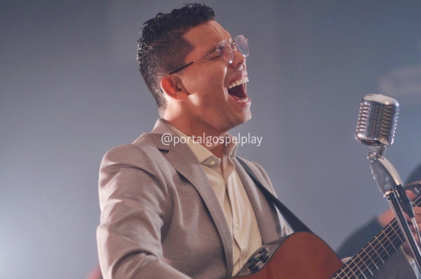 O Cantor Jessé Brandão Lança “Não Vivo Sem Tua Presença”