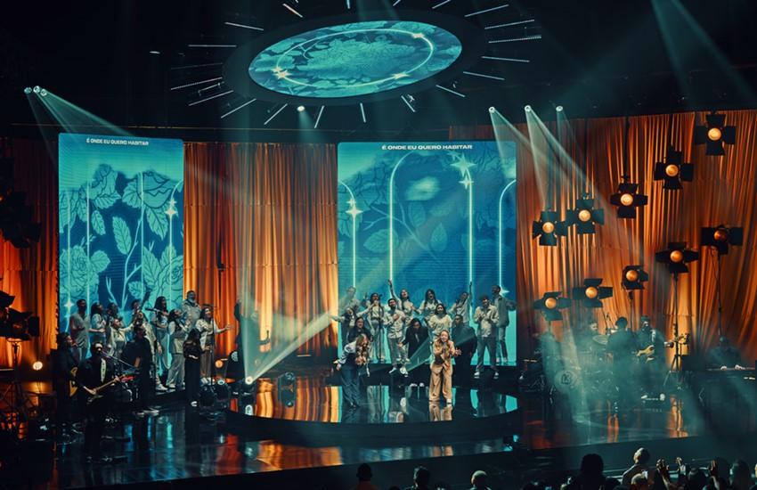 Bruna Karla e Gabriela Rocha lançam "Tua Glória Me Abraça"