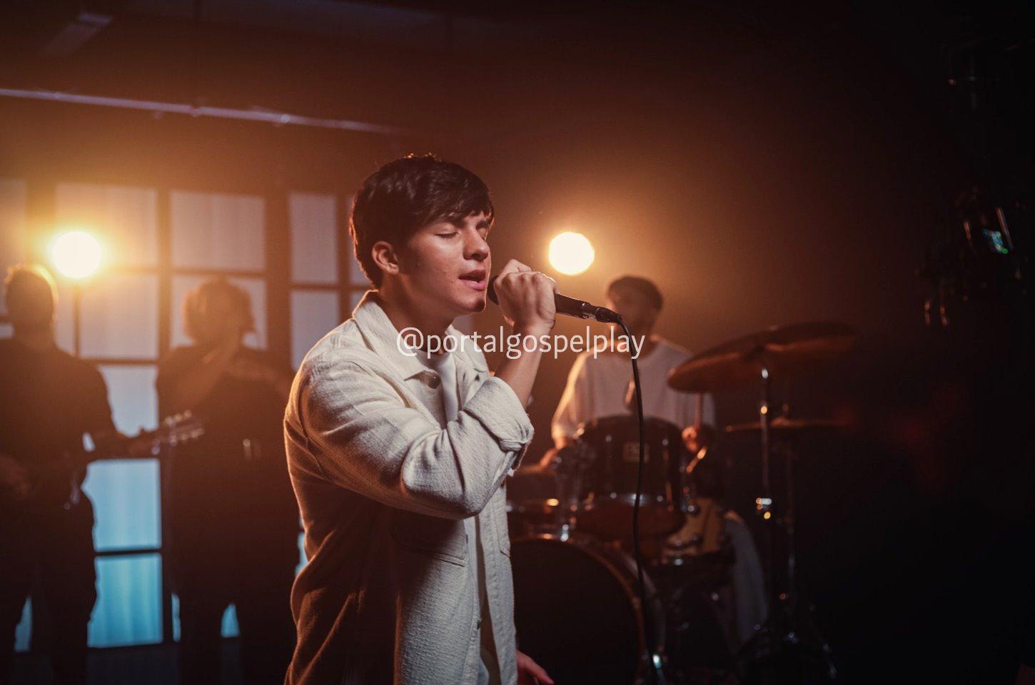 “Tu És Deus”: Welcson lança single que declara a soberania e a eternidade do Senhor