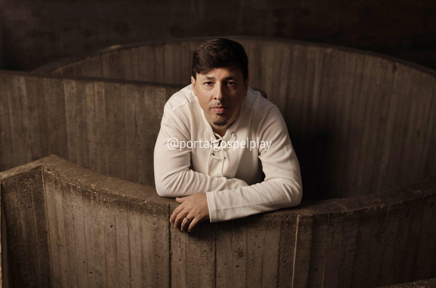 “Eu Não Vivo Mais Lá” marca nova fase do Conectando Salvação Music com sonoridade acústica