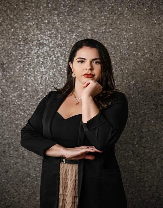 Escritora Vanessa Nossol