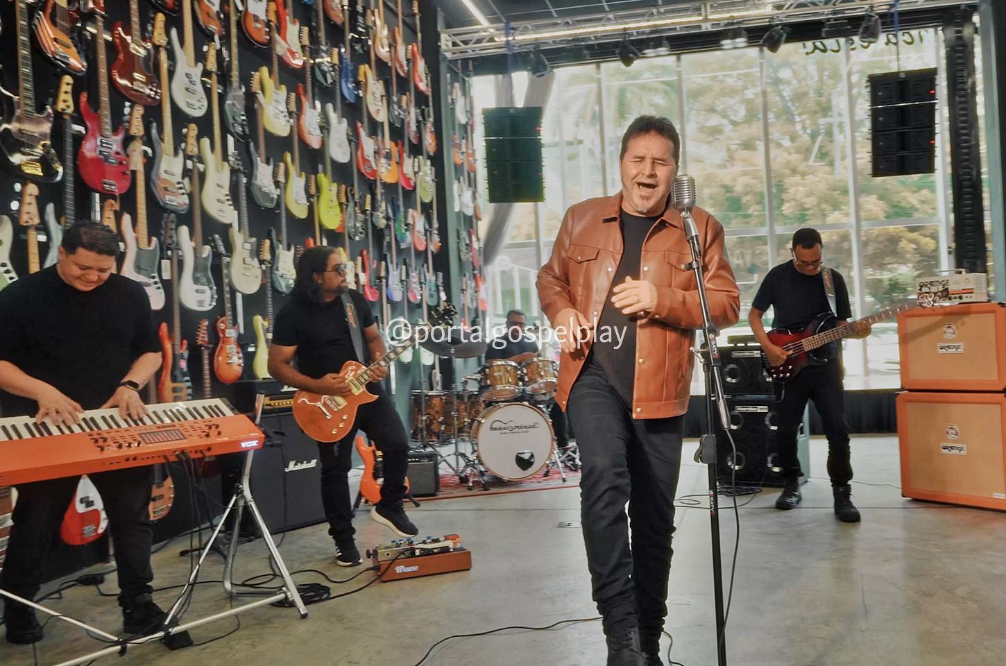 Jota T lança clipe de 