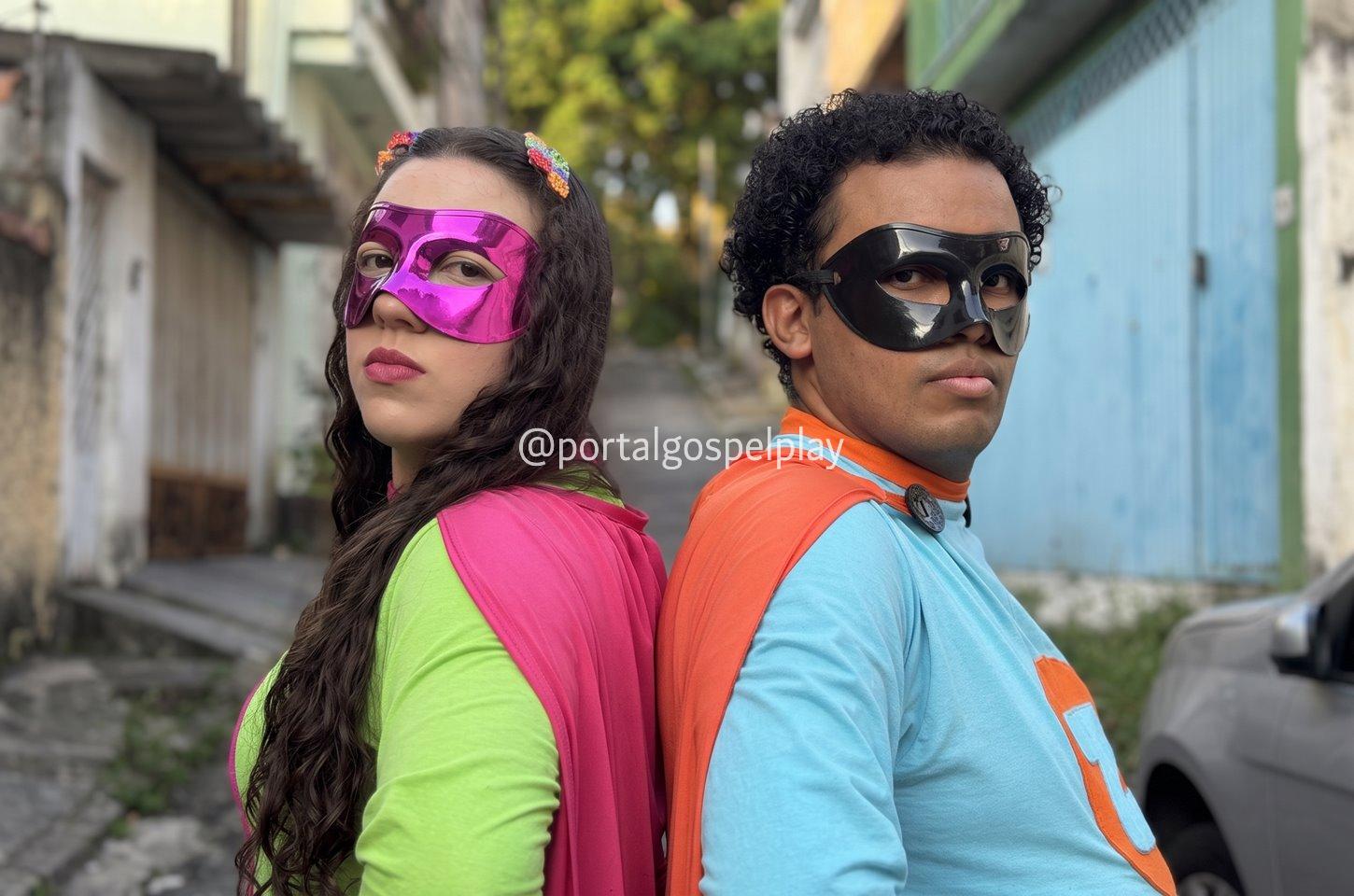 Beatriz Borgueti e ZÉZIIN apostam em jogo eletrônico para lançar 