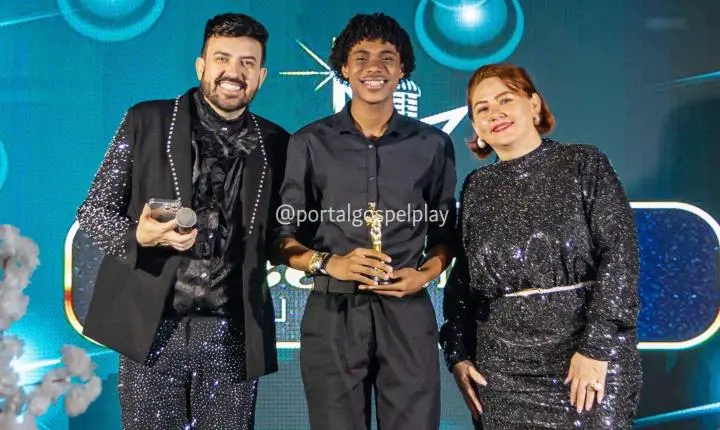 Cantor João Gabriel consolida trajetória como destaque entre os jovens após vence Prêmio Promessa Gospel 2026