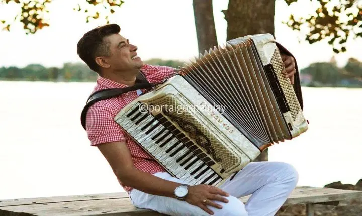 Lenno Maia lança nova versão de “Videira”, sucesso do saudoso pastor Cláudio Claro