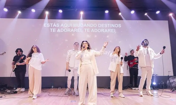 Soraya Moraes surpreende com lançamento de canção k-worship “Amamos Mais e Mais” em São Paulo