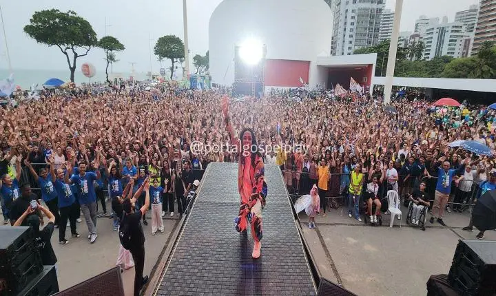 Tirza Almeida é destaque na 28ª Marcha para Jesus do Recife